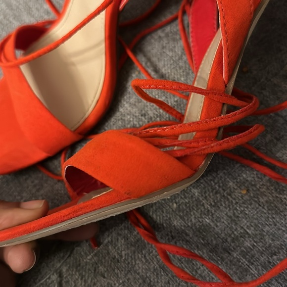 JUST FAB GUC SIZE 8.5 STRAPPY HEELS - Picture 3 of 4